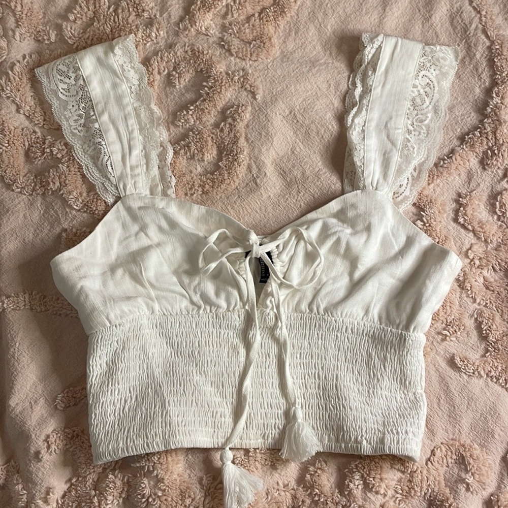 White Smocked & Lace Crop Top NWOT - Picture 7 of 7